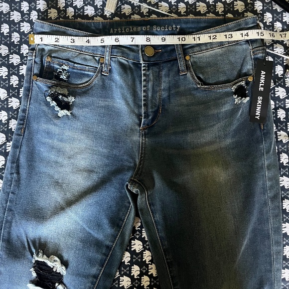 Articles of Society Frayed Jean Skinny Crop Size 28 New Condition NWT - Picture 11 of 13